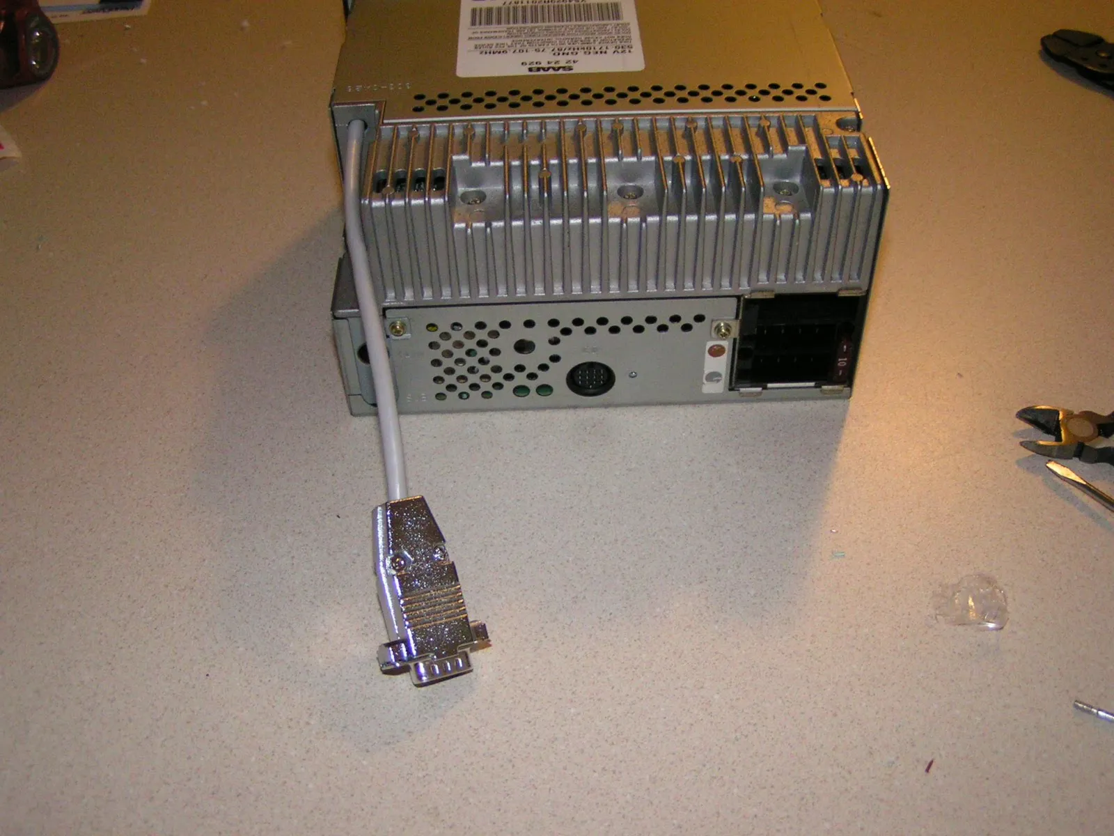 Removable connector (because I wanted to be able to remove the head unit in the future)
