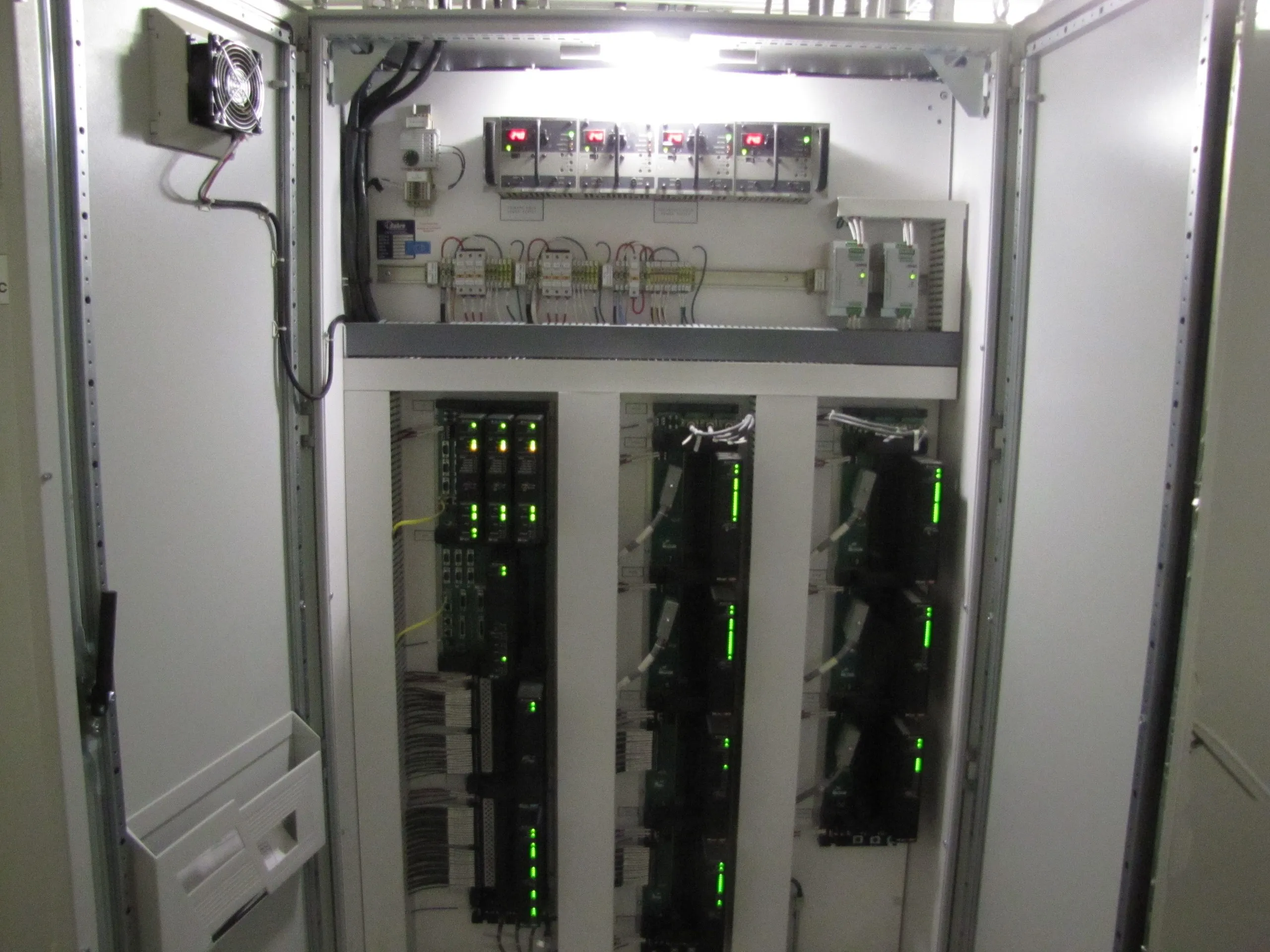 Safety Instrumented System (SIS) controller
