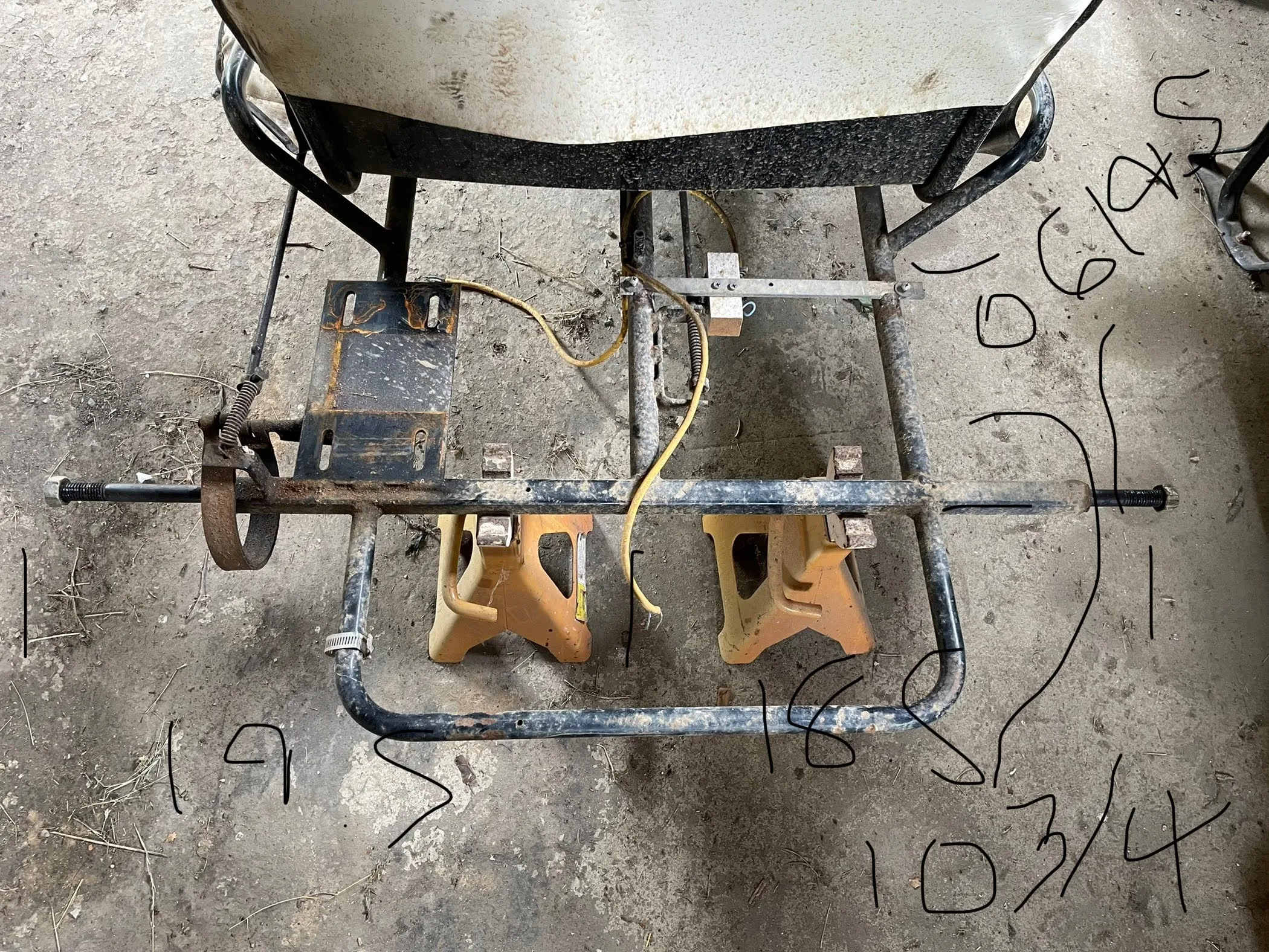 The same chassis with dimensions written on the photo in marker: 19.5 inches, 16.5 inches, 10 3/4 inches and 0.190