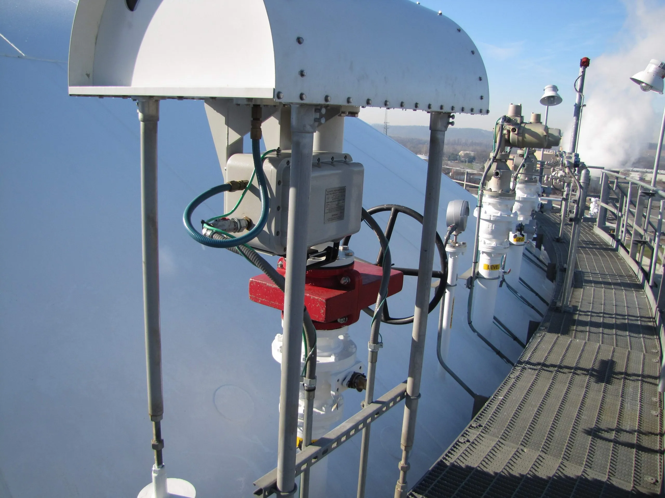 Tank gauges